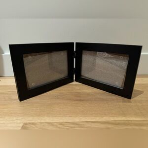 Wood, double picture frame for 4x6 photos.